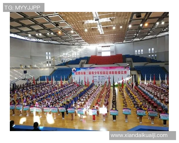 足球明星头像展示法国男生的魅力与风采，尽显青春活力与运动激情